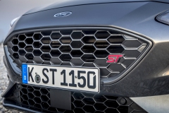 FORD_2019_FOCUS_ST_Wagon_Magnetic_78