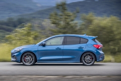 FORD_2019_FOCUS_ST_Performance_Blue_20