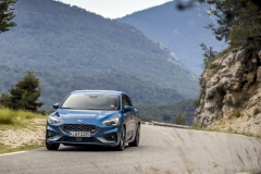 FORD_2019_FOCUS_ST_Performance_Blue_24