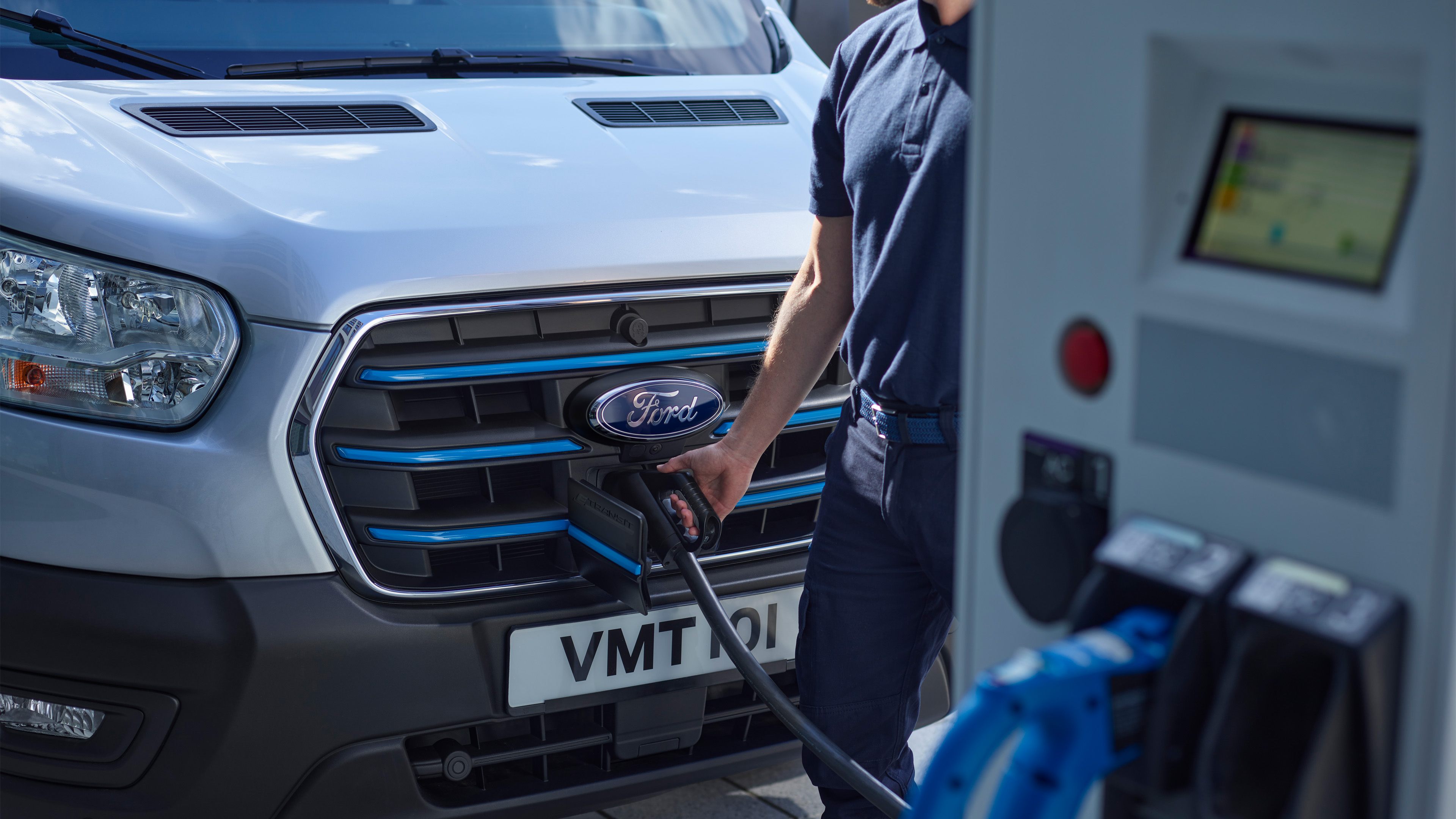 Ford has confirmed that its E-Transit commercial vehicle will provide businesses with a new benchmark for electric vehicle productivity, value and ownership experience when it comes to market next year, as the production vehicle makes its European public debut at the CV Show 2021 in Birmingham, UK.