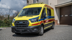 Ford-Transit_ambulans_06