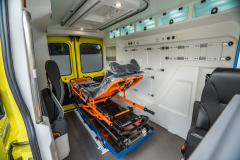 Ford-Transit_ambulans_35